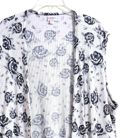 LuLaRoe Plus Size 3X Joy Open Long Longline Vest Cardigan Rose Print Black White - Picture 1 of 12